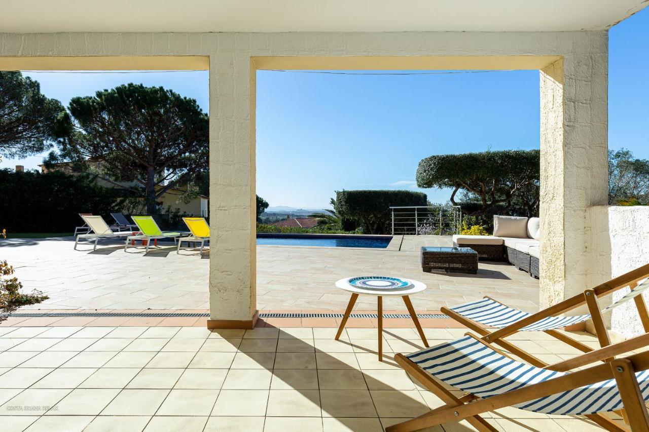 V013 - Villa Mas Isaac - Palau Saverdera ภายนอก รูปภาพ